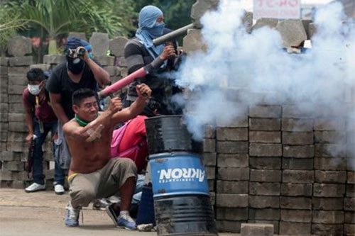 La violencia vuelve a Nicaragua tras la suspensión de las conversaciones de paz